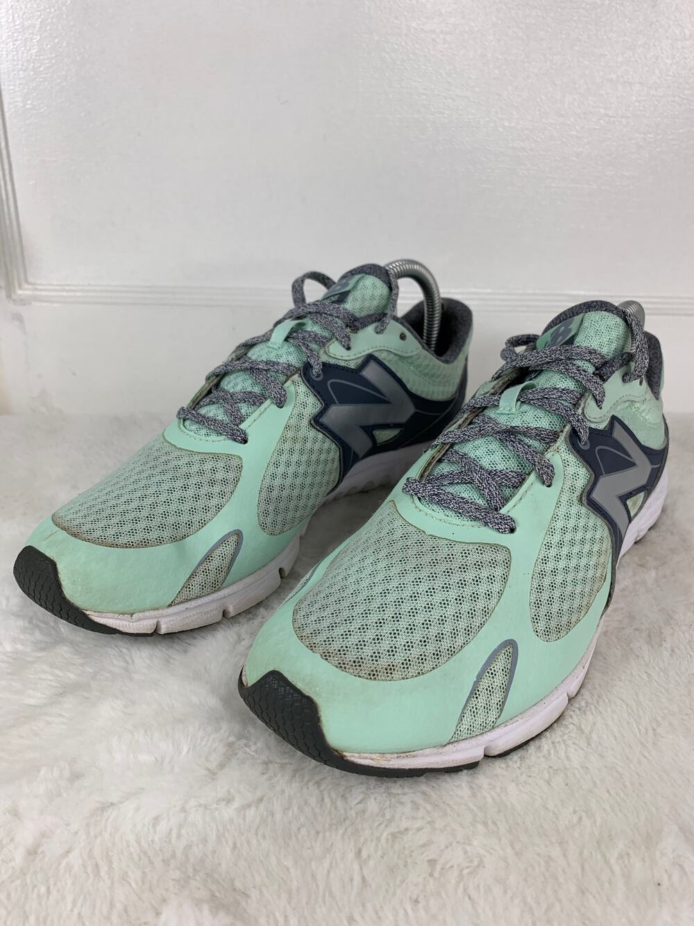New Balance 630v5 Women’s Size 8 Mint Green Gray Running Walking Shoes